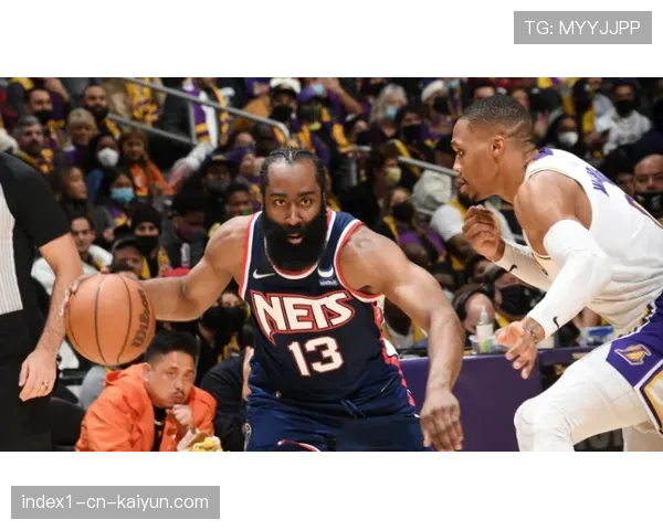 费内巴切客场取胜难挽败局,阿克蒂尔克奥卢梅开二度成徒劳